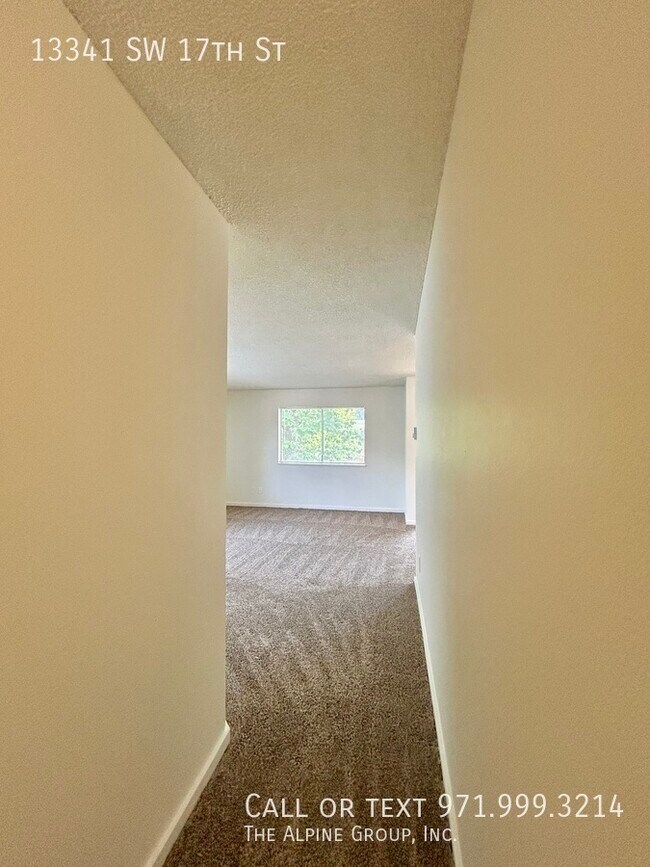 Foto del edificio - 13341 SW 17th St
