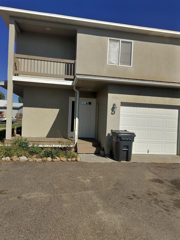 363 S Ashley Ave, Pinedale, WY 82941 Townhome Rentals in Pinedale WY