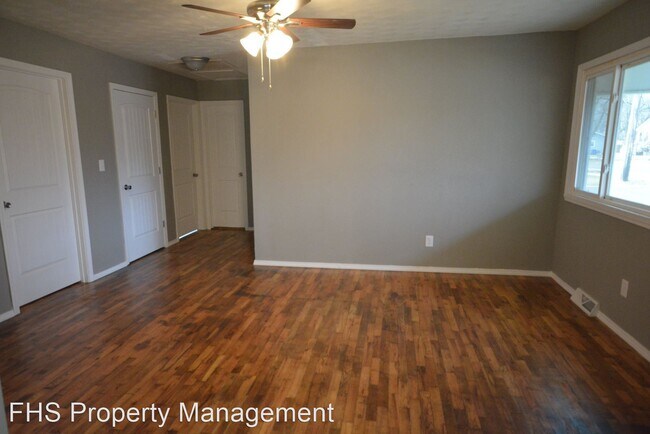 Building Photo - 3 br, 2 bath House - 2954 W Water