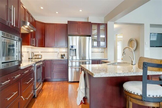 Photo du bâtiment - 3 bedroom in Kitimat BC V8C 1H9