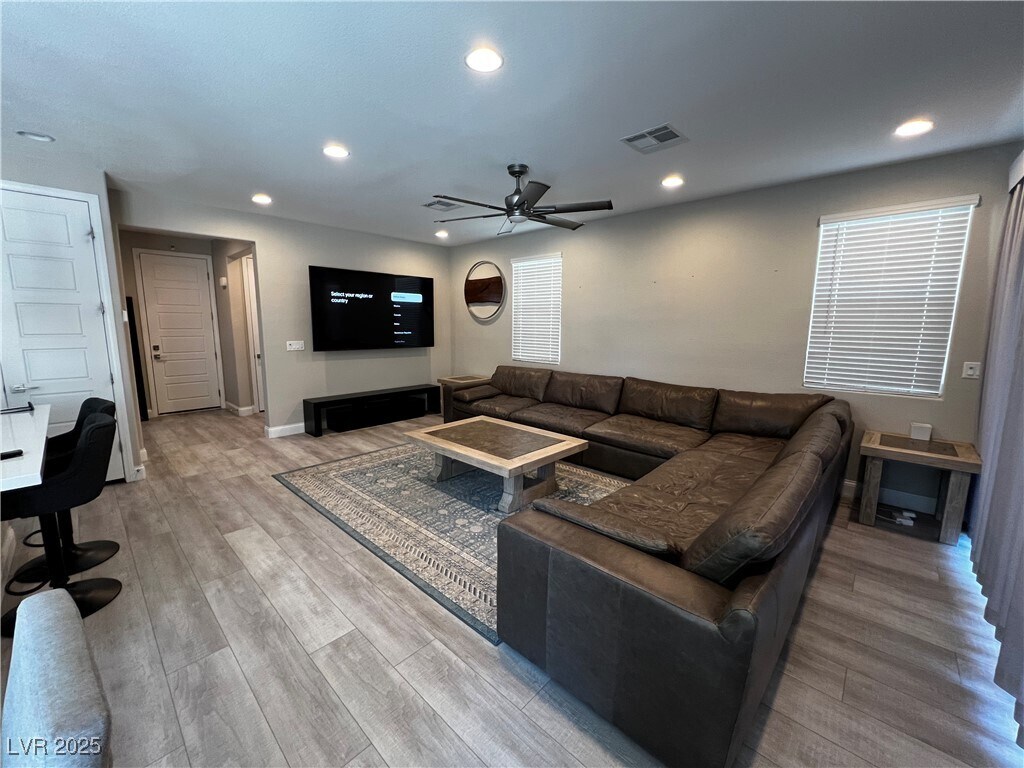 Foto principal - 10147 W Meranto Ave