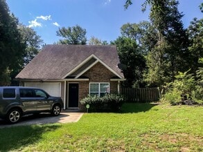 Building Photo - 1505 Myrtle Ln