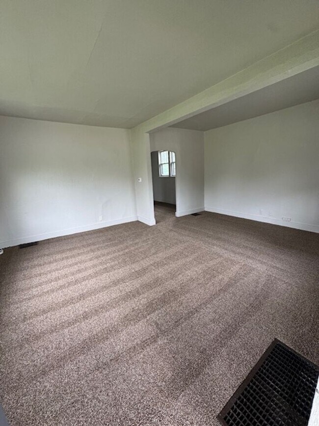 Foto del edificio - 1405 S Anthony Blvd