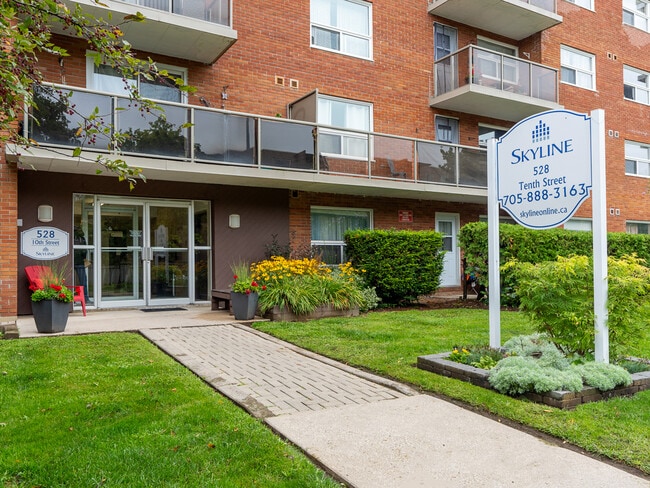 Building Photo - L&#039;Alpin Apartments