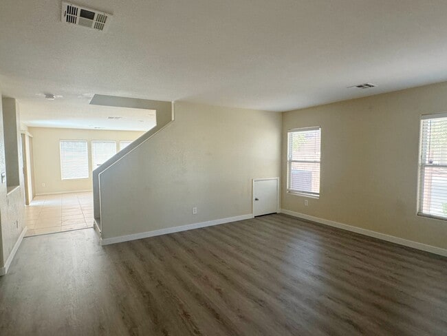 Building Photo - 8305 Golden Amber St