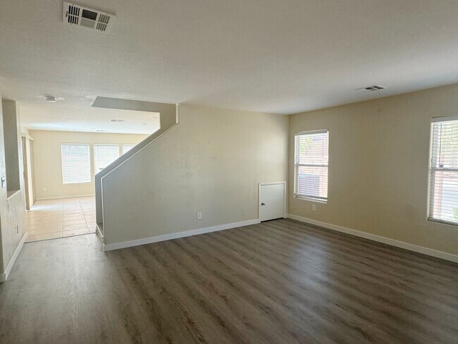 Foto del edificio - 8305 Golden Amber St
