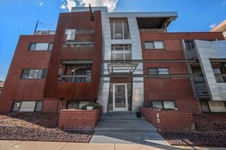 Building Photo - 75 Emerson St