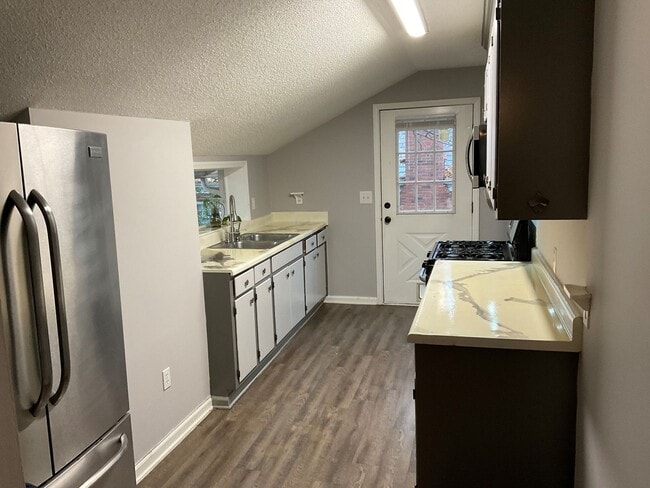 Building Photo - Coming Soon!! Two bedroom one bath apartment in Gastonia!  Section 8 Accepted!!