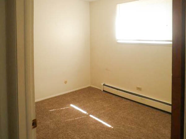 Building Photo - 1565 N 5th St