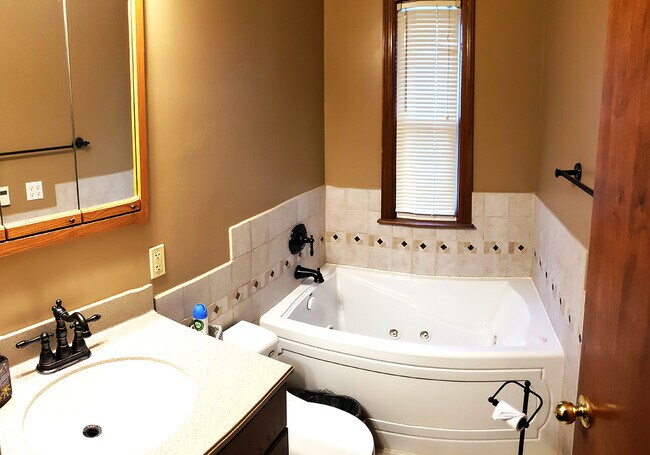 Foto del edificio - 3123 Garfield Ave