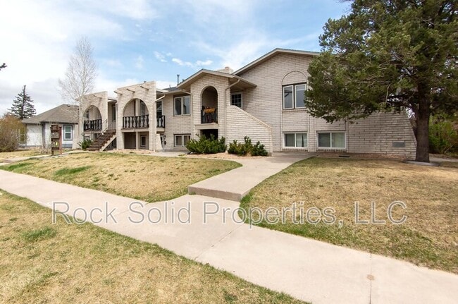 Building Photo - 3061 Reed Ave