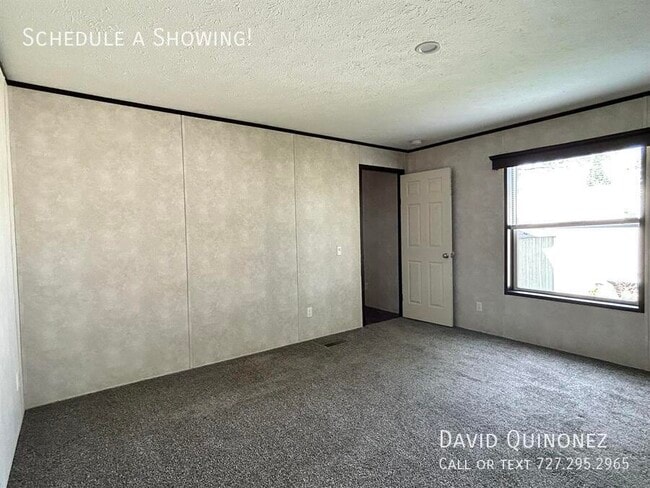 Building Photo - 5816 Kelso-