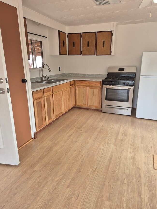 Foto del edificio - 211 N 1st St