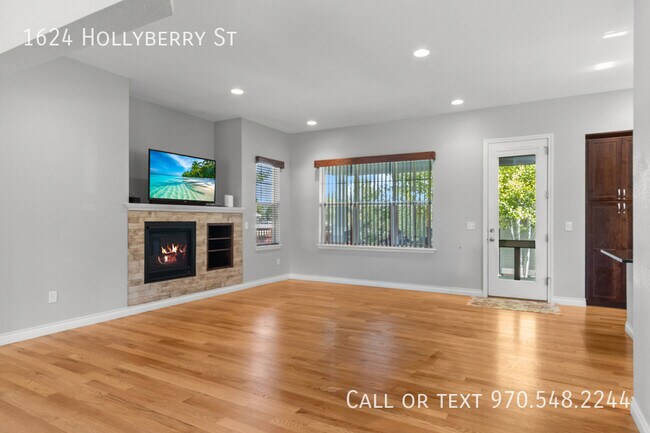 Foto del edificio - 1624 Hollyberry St