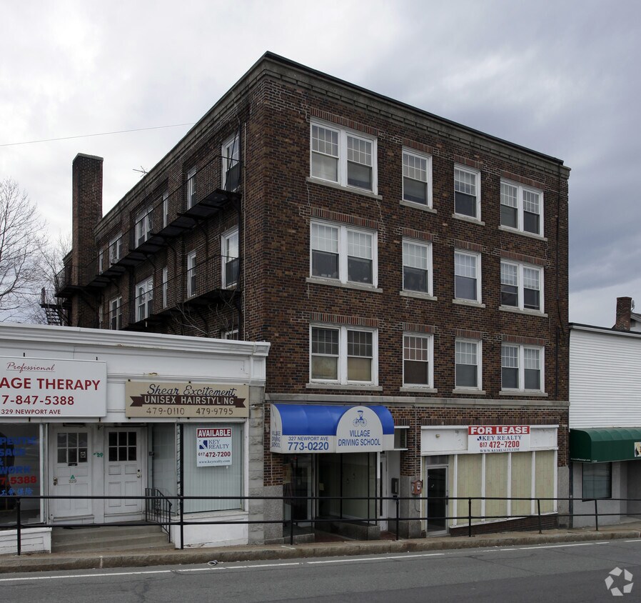 Primary Photo - 323-325 Newport Ave