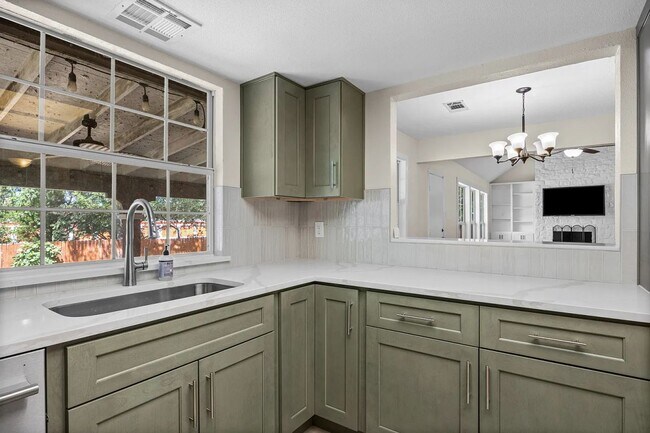 Building Photo - 7206 Teaberry Dr
