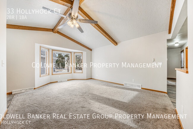 Building Photo - 33 Hollyhock Ct