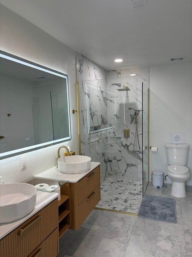 Foto del edificio - 2356 N Blando Rd