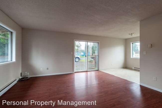 Foto del edificio - 3 br, 1 bath House - 843 12th St