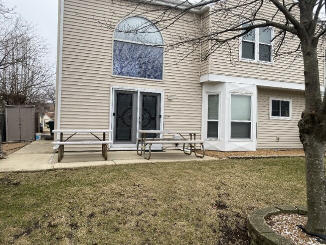 Foto del edificio - 712 Legends Dr