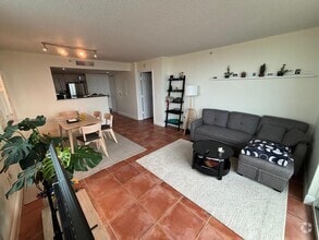 Building Photo - 3000 Coral Wy
