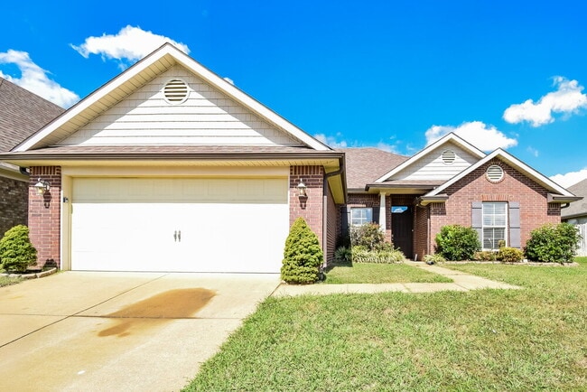 Building Photo - 2952 N Hartland Dr