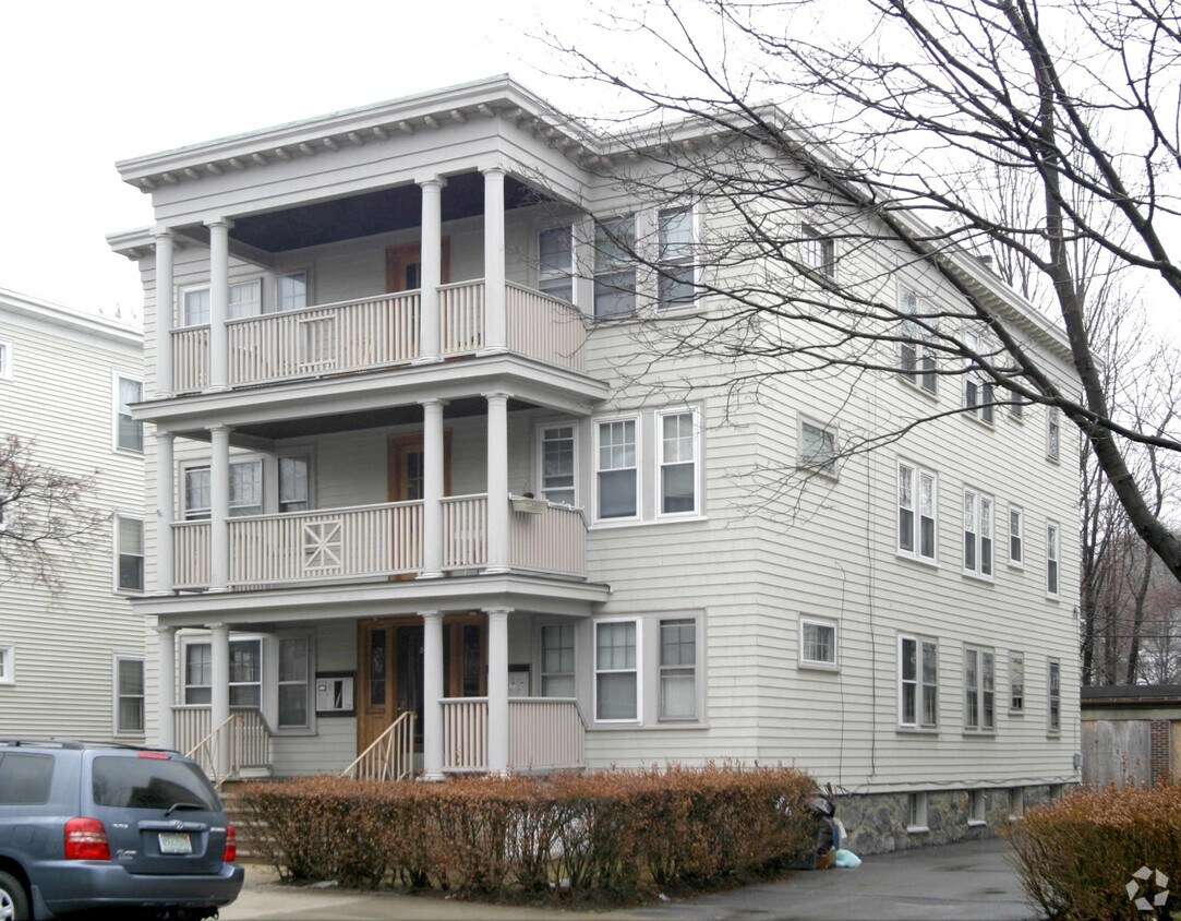 301 Belgrade Ave, Roslindale, MA 02131 Apartments in Roslindale, MA