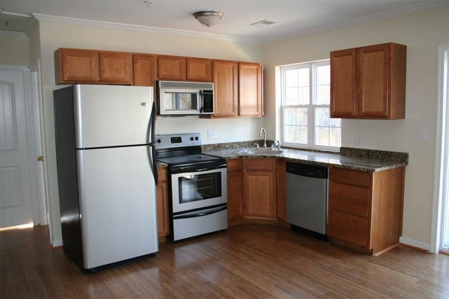 Building Photo - 4275 Foote St NE