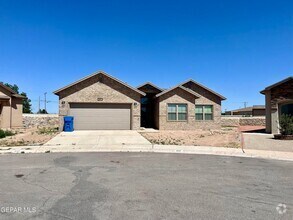 Building Photo - 617 Rafael Marmolejo St