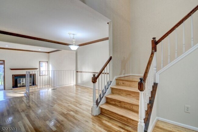 Foto del edificio - 23 Bedford Ct
