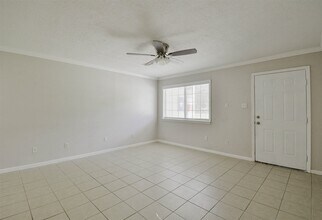 Building Photo - 3 Magnolia Ln