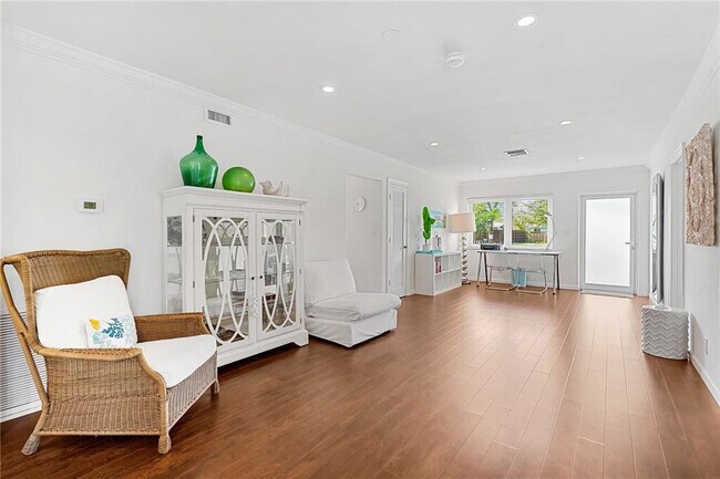 Foto del edificio - 2360 NE 15th Terrace