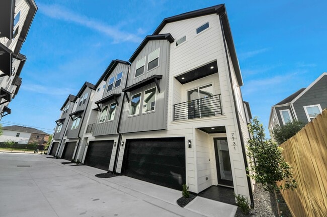Building Photo - 7731 Hammerly Blvd