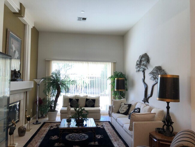 Building Photo - 36626 Tallowood Dr