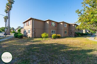 Building Photo - 3196 Pearl Ave