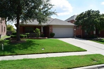 Building Photo - 5201 Birchwood Dr