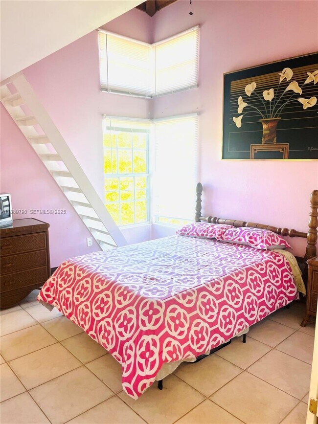 Foto del edificio - 202 W Canal Dr