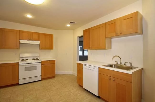 Building Photo - 345s