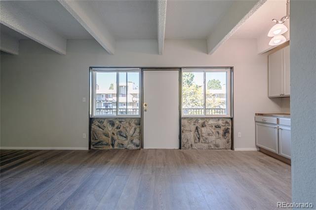 Foto del edificio - 364 S Ironton St