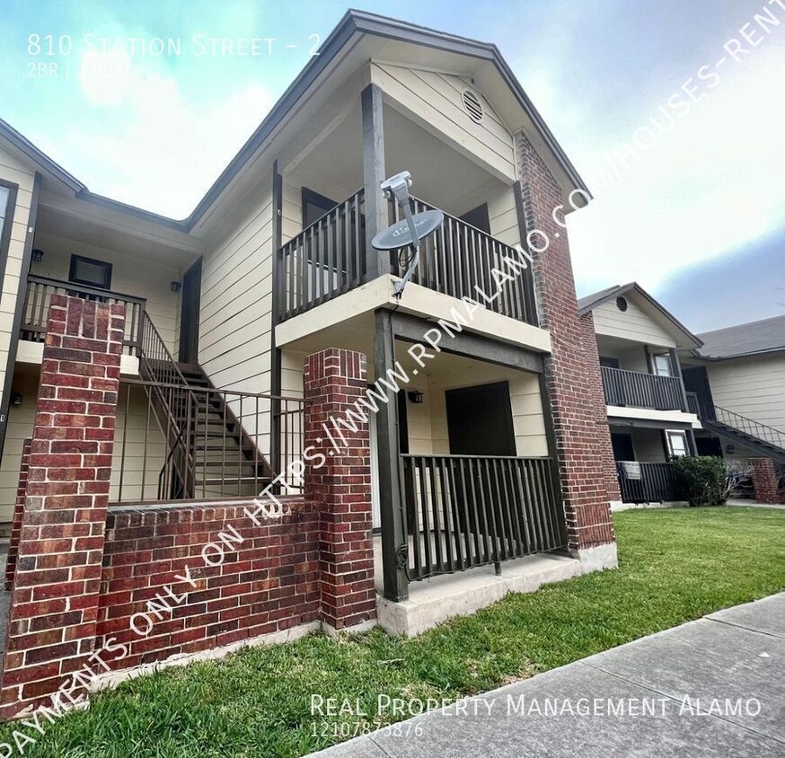 Primary Photo - AVAILABLE 2 Bedroom 1 Bath Home located in...