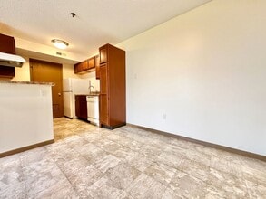 Interior Photo - Briarwood II