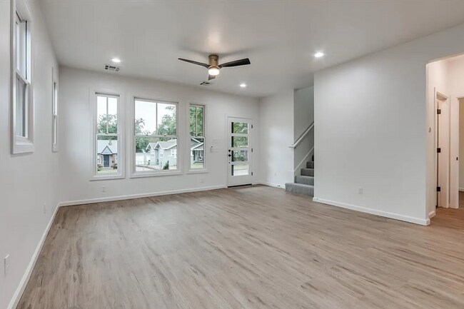 Foto del edificio - 611 NW 25th St