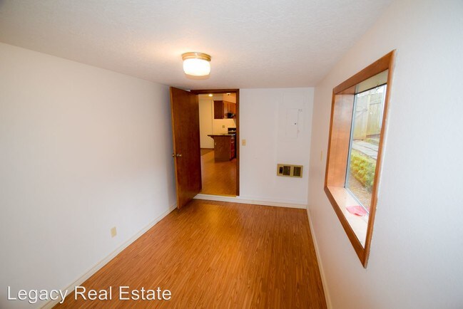 Building Photo - 3 br, 2 bath House - 765 Hansen Ave S
