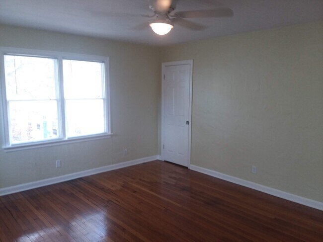 Living Room - 719 8th St N