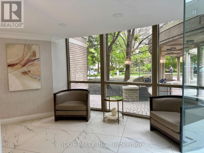 Building Photo - 45-2845 Kingsbridge Garden Cir