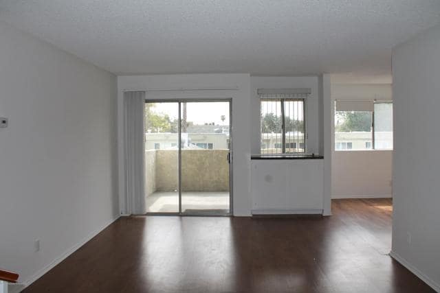 Building Photo - 125 S Sierra Madre Blvd