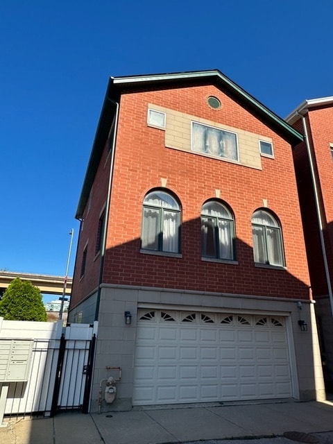 Rear Exterior - 1901 S Louie Pkwy
