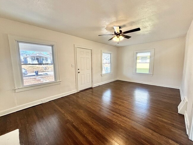 Building Photo - Fully Renovated 2-Bedroom Home with Back Deck, Basement & Off-Street Parking