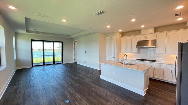 Foto del edificio - 18519 Dayspring Pl