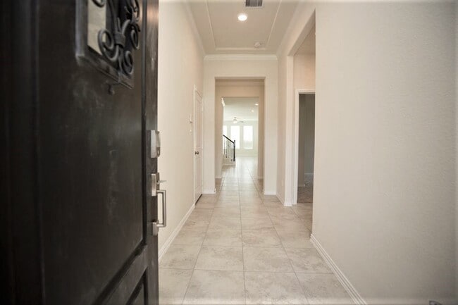 Building Photo - 10702 Balivcar Ct